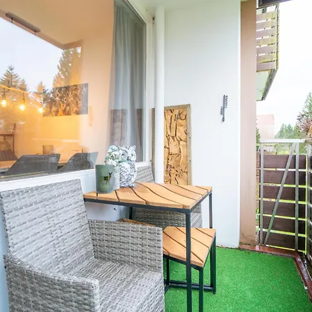 Wanderlust Apartment *